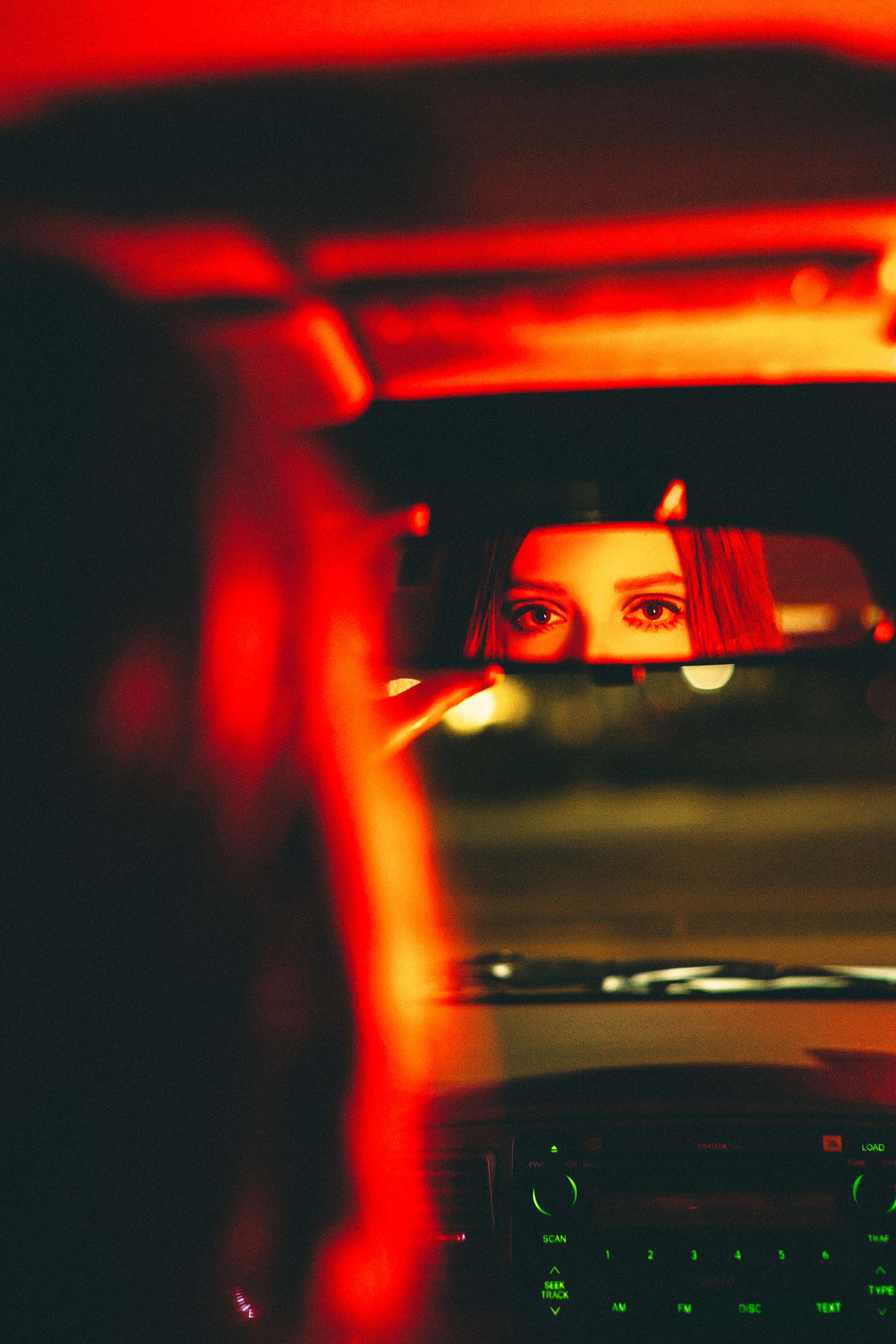 Cinematic Portraits with Vintage Flair by a Movie Theater — photograph 29 of 35